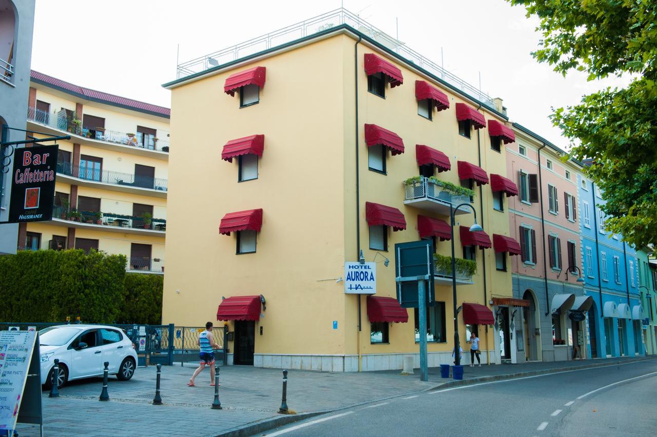 Hotel Aurora Desenzano del Garda Exteriör bild